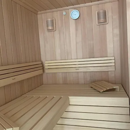 Bélier, Pampelonne Villa Saint-Tropez