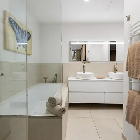 Belier, Pampelonne Saint-Tropez
