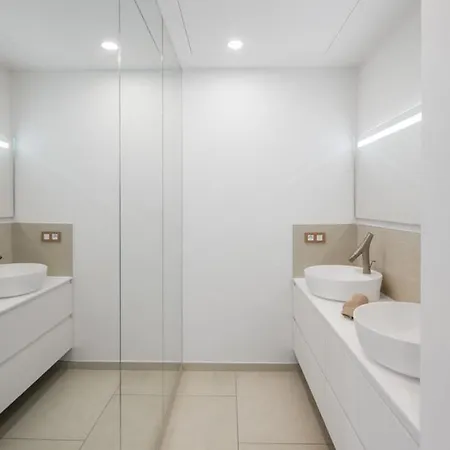 Belier, Pampelonne Villa