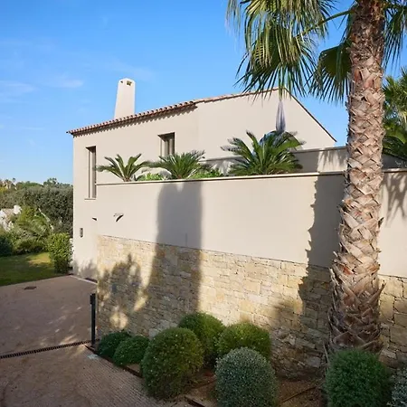 Belier, Pampelonne Villa Saint-Tropez