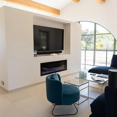 Belier, Pampelonne Villa Saint-Tropez