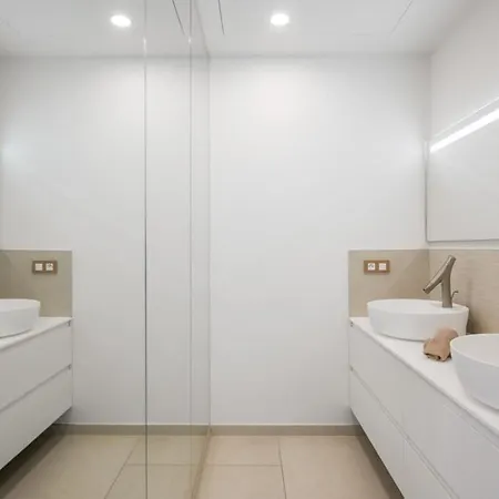 Belier, Pampelonne Villa