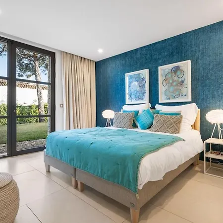 ヴィラ Belier, Pampelonne