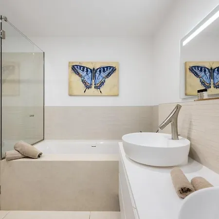 Belier, Pampelonne * Saint-Tropez